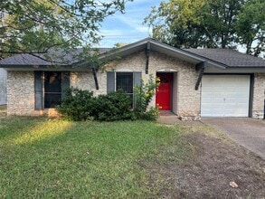 Building Photo - 8518 Woodstone Dr