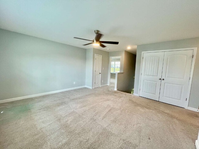 Building Photo - Spacious 4 Bedroom, 2 And A Half Bath Nest In Anderson Creek Crossing!