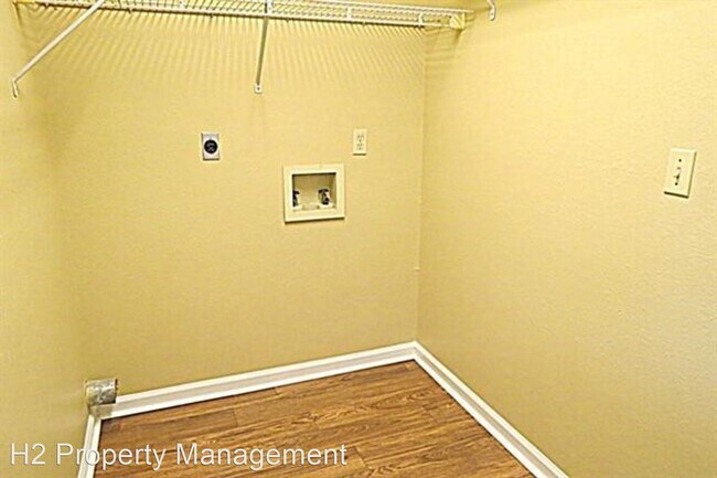 Building Photo - 2 br, 2 bath House - 3985 Gaffney Loop