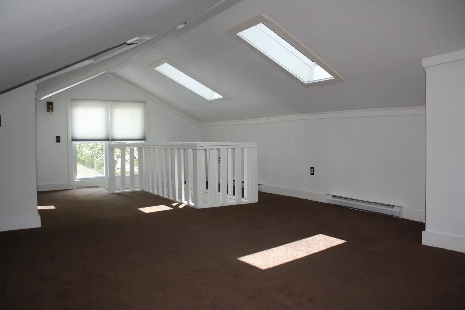 Building Photo - 611 S Park Ave