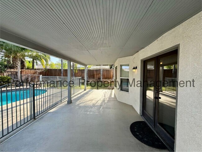 Building Photo - 10910 Mohican Dr
