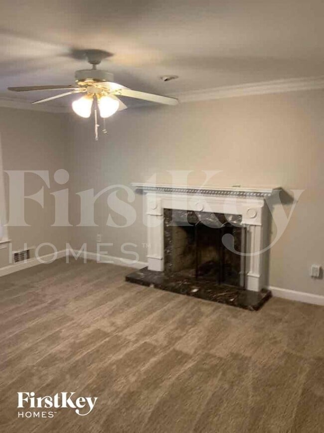 Building Photo - 1395 Oakengate Dr