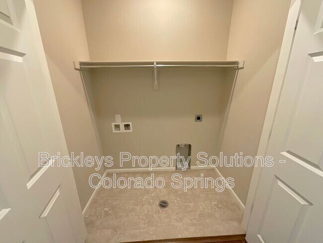 Building Photo - 6706 Golden Briar Ln