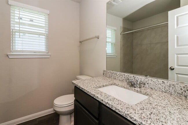 Building Photo - 5610 Briana Dee Dr