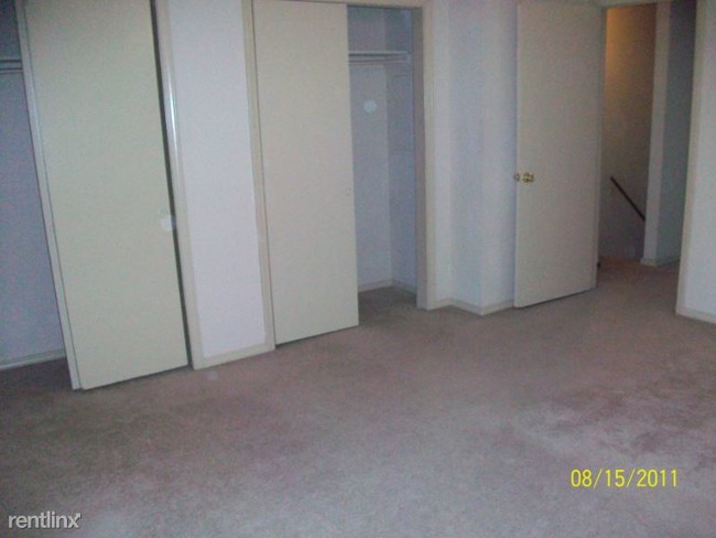 Building Photo - 2 br, 1.5 bath Condo - 4620 Pontchartrain Dr