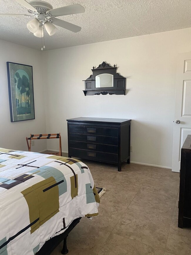 Building Photo - Furnished 2BR Joshua Tree Retreat | Ideal for 3–6 Month Stay |