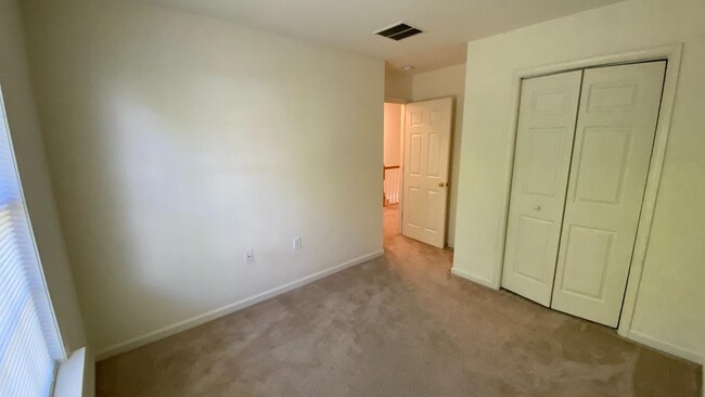 Building Photo - 25 Mabel Ln