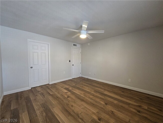 Building Photo - 7885 W Flamingo Rd