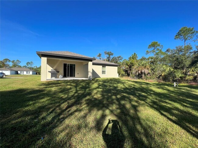 Building Photo - 3936 Basket St