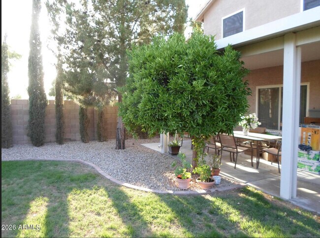 Building Photo - 9307 E Wood Dr