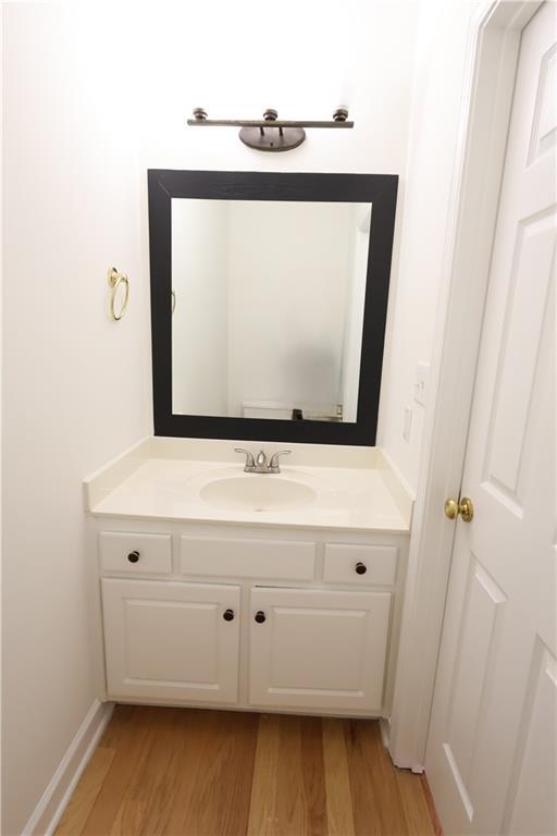 Building Photo - 1056 Oak Hollow Ct