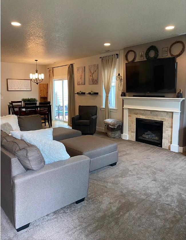 Building Photo - Beautiful 3 Bedroom Home Located in The Meadows at Baseline Woods Neighborhood Close to Nike and ...