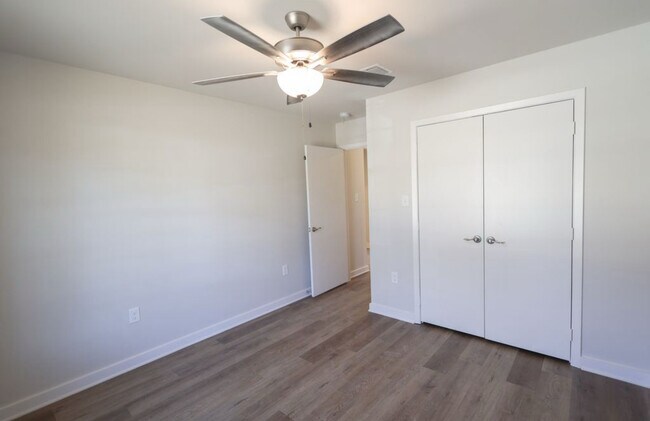 Building Photo - 8439 Garrett Dr