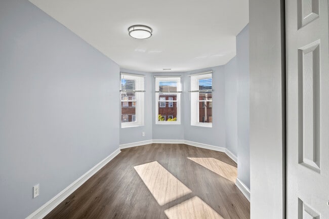 Building Photo - 2207 Callow Ave