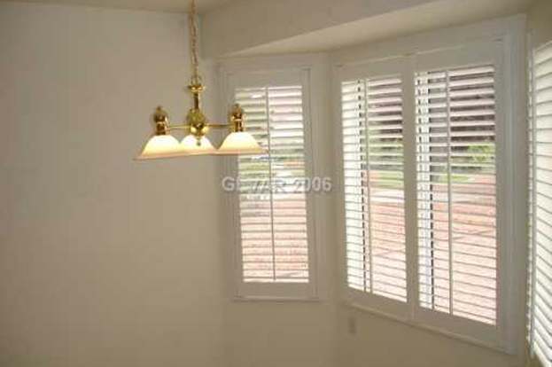 Building Photo - 8528 Glenmount Dr