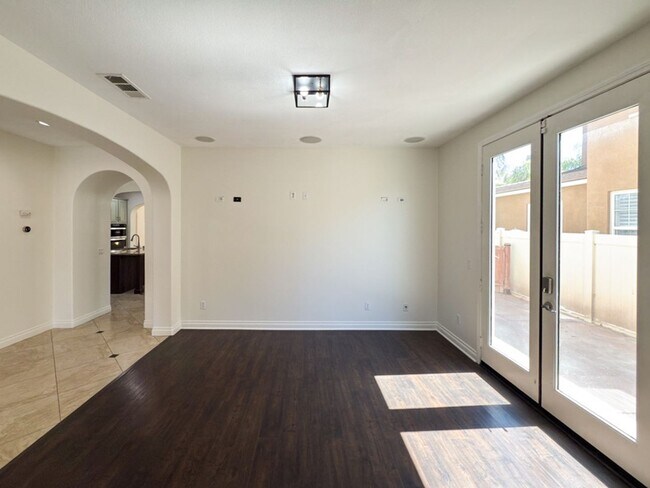 Building Photo - ~Temecula's Wolf Creek Community~ Beautifu...