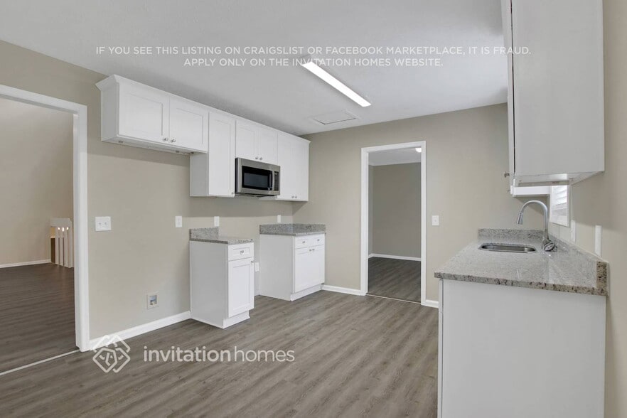 Building Photo - 3918 Ardsley Dr NE