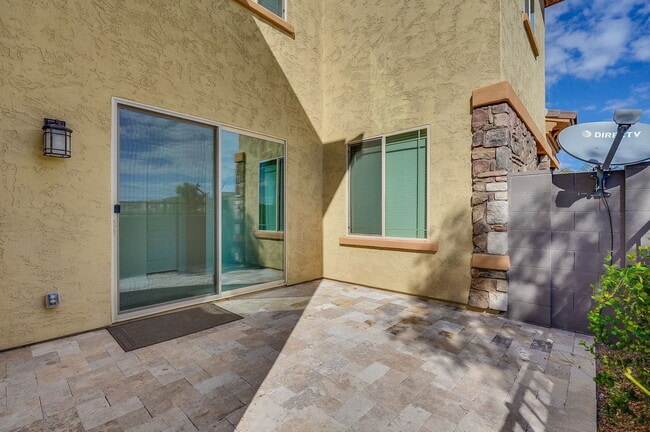 Building Photo - 4529 E Vista Bonita Dr