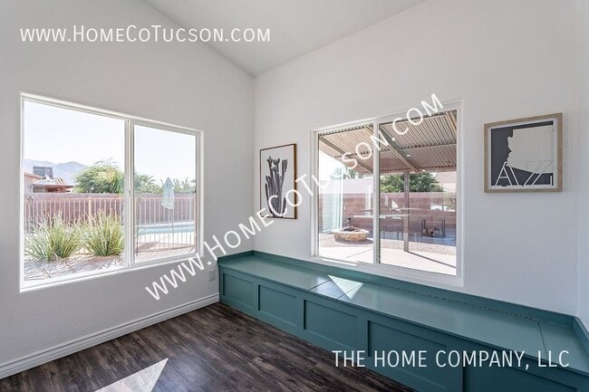 Building Photo - 2581 W Camino De La Joya