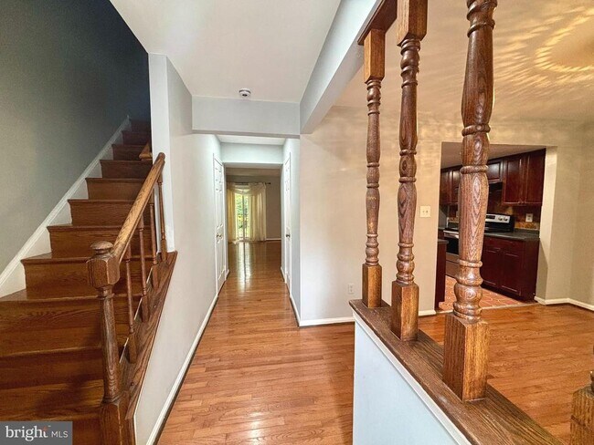 Building Photo - 9004 Mulvaney Ct