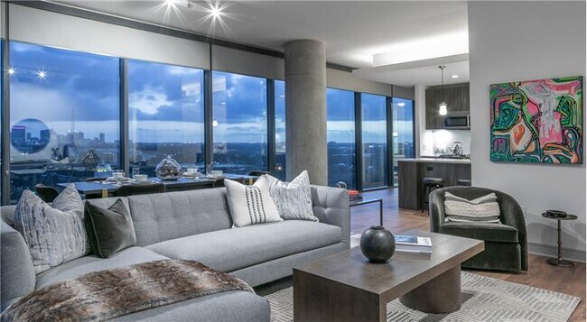 Building Photo - 3410 Yoakum Blvd