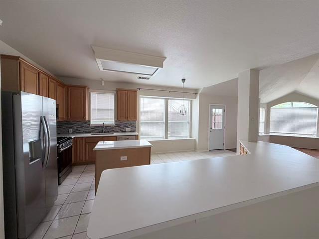 Building Photo - 8240 Spring Ridge Dr