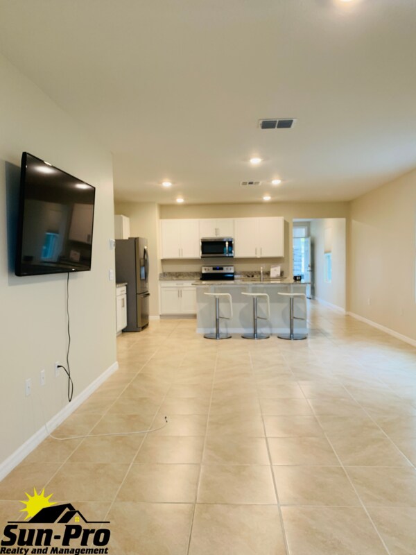 Building Photo - 311 Caryota Ct