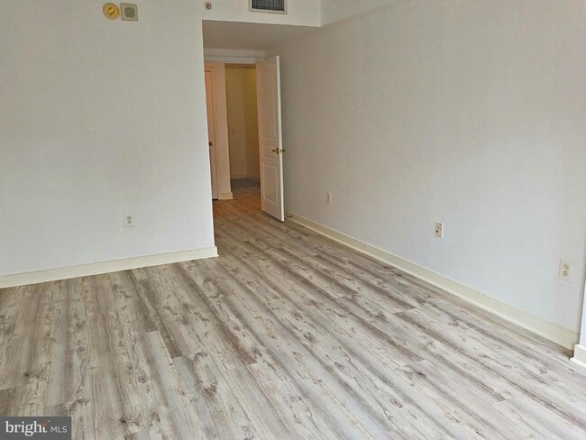 Building Photo - 631 D St NW