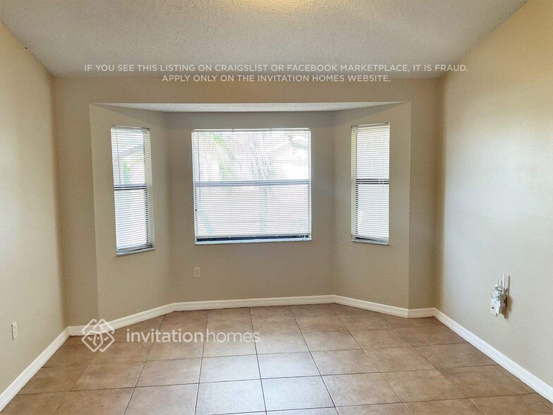 Building Photo - 250 Bedford Dr