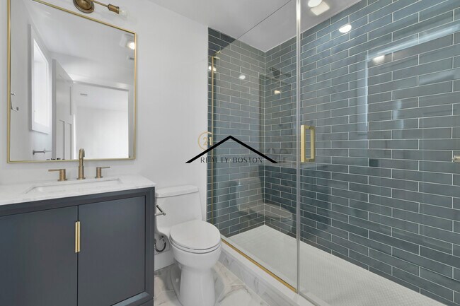 Building Photo - 280-282 Sumner Unit 3