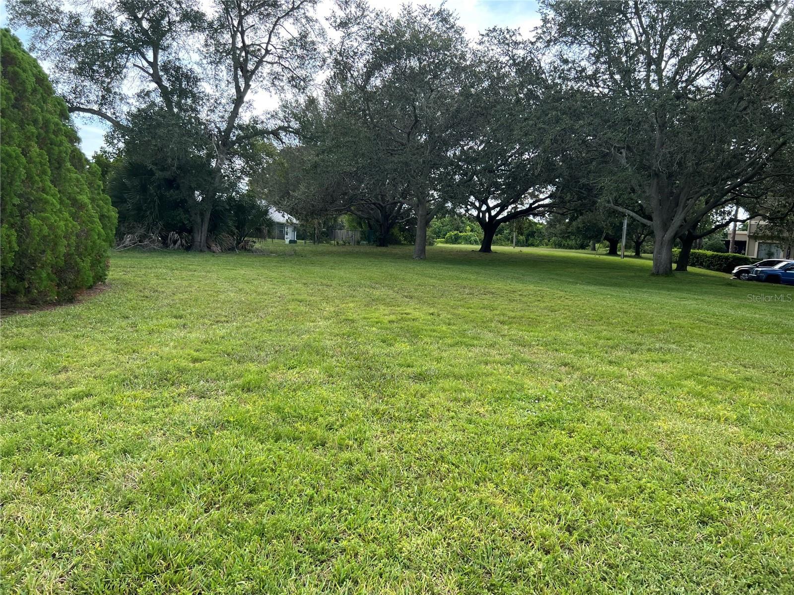 Building Photo - 2879 Thaxton Dr