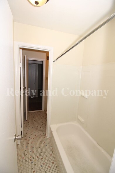 Building Photo - 5169 Cana Rd