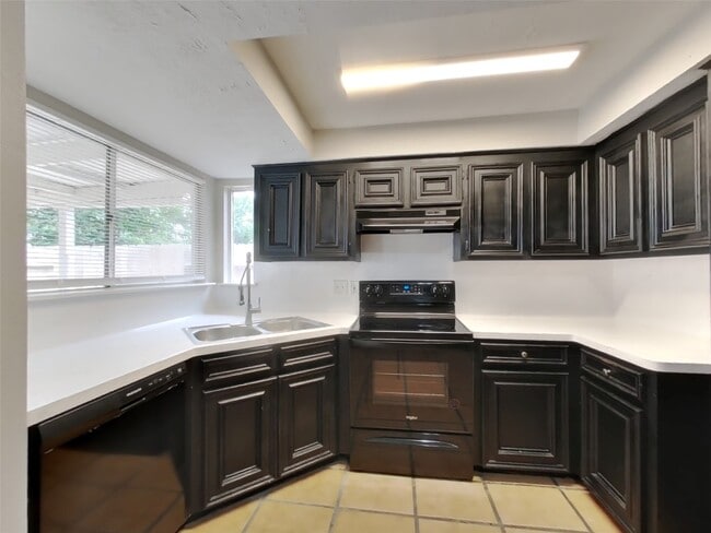 Building Photo - 4422 Monteith Dr