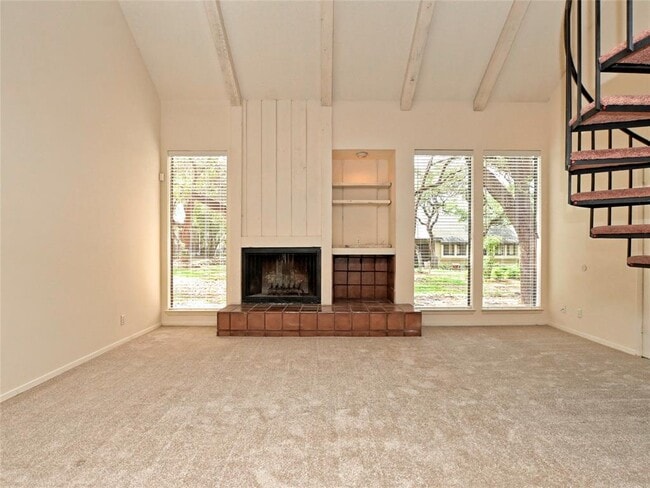 Building Photo - 3 Casa Verde St