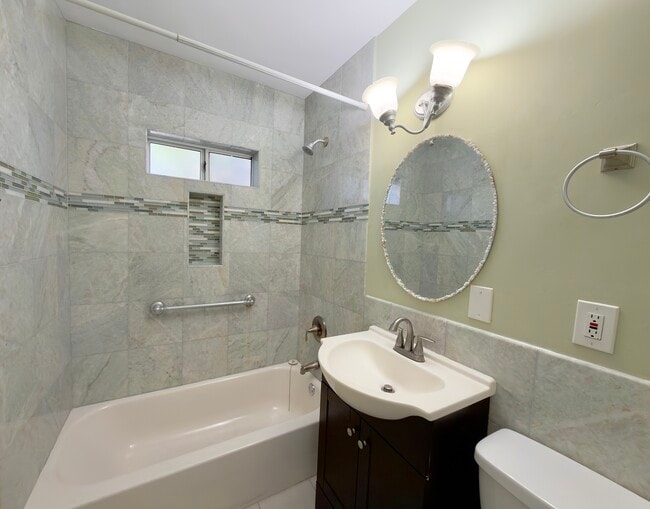 Building Photo - 4912 Dixie Dr