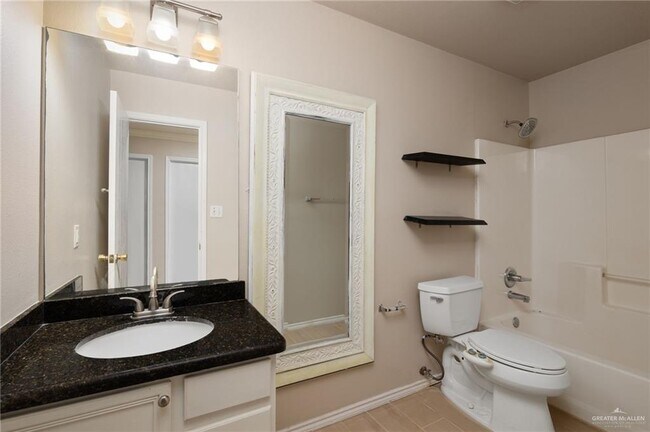 Building Photo - 16 Andrea Ave