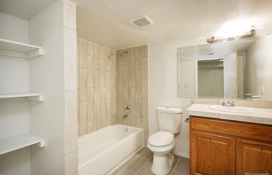 Building Photo - 4925 Enid Way