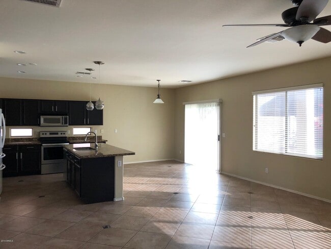 Building Photo - 18041 W Caribbean Ln