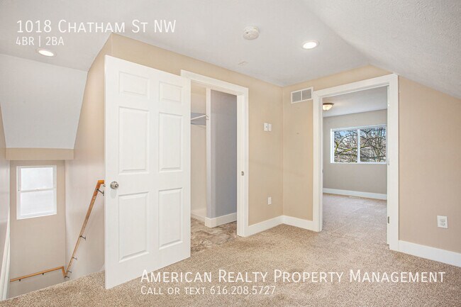 Building Photo - 1018 Chatham St NW