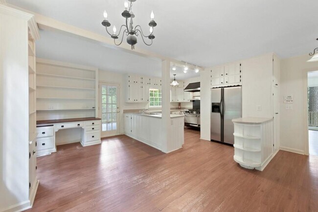 Building Photo - 3156 E Wood Valley Rd NW