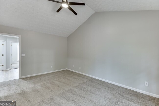 Building Photo - 164 Beacon Dr