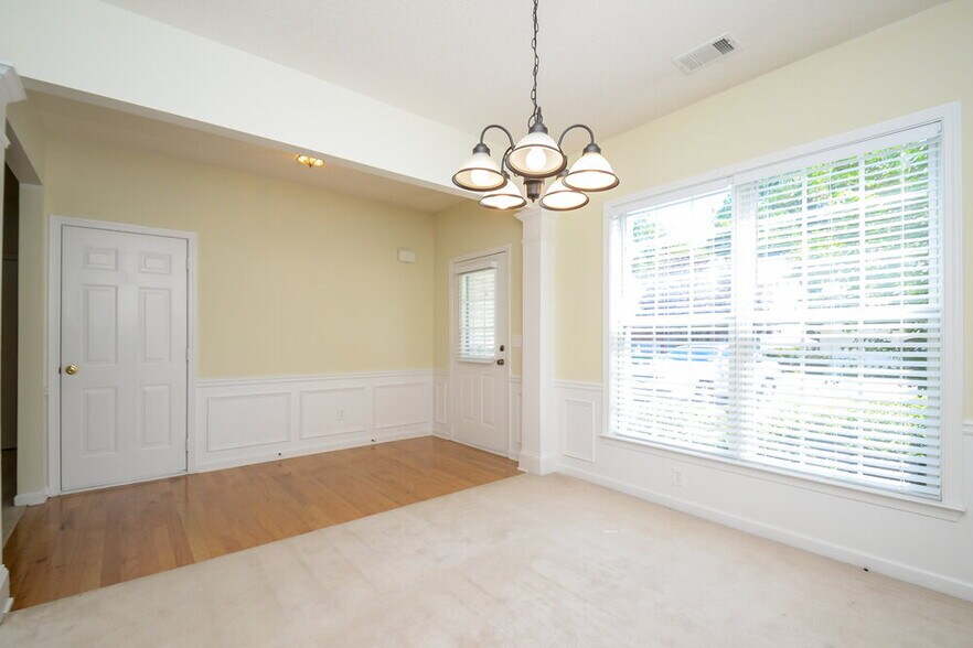 Building Photo - 1127 Dunedin Trail