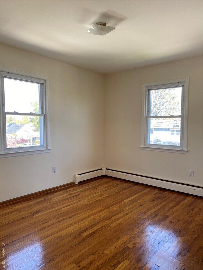 Building Photo - 297 Fairfield Ave