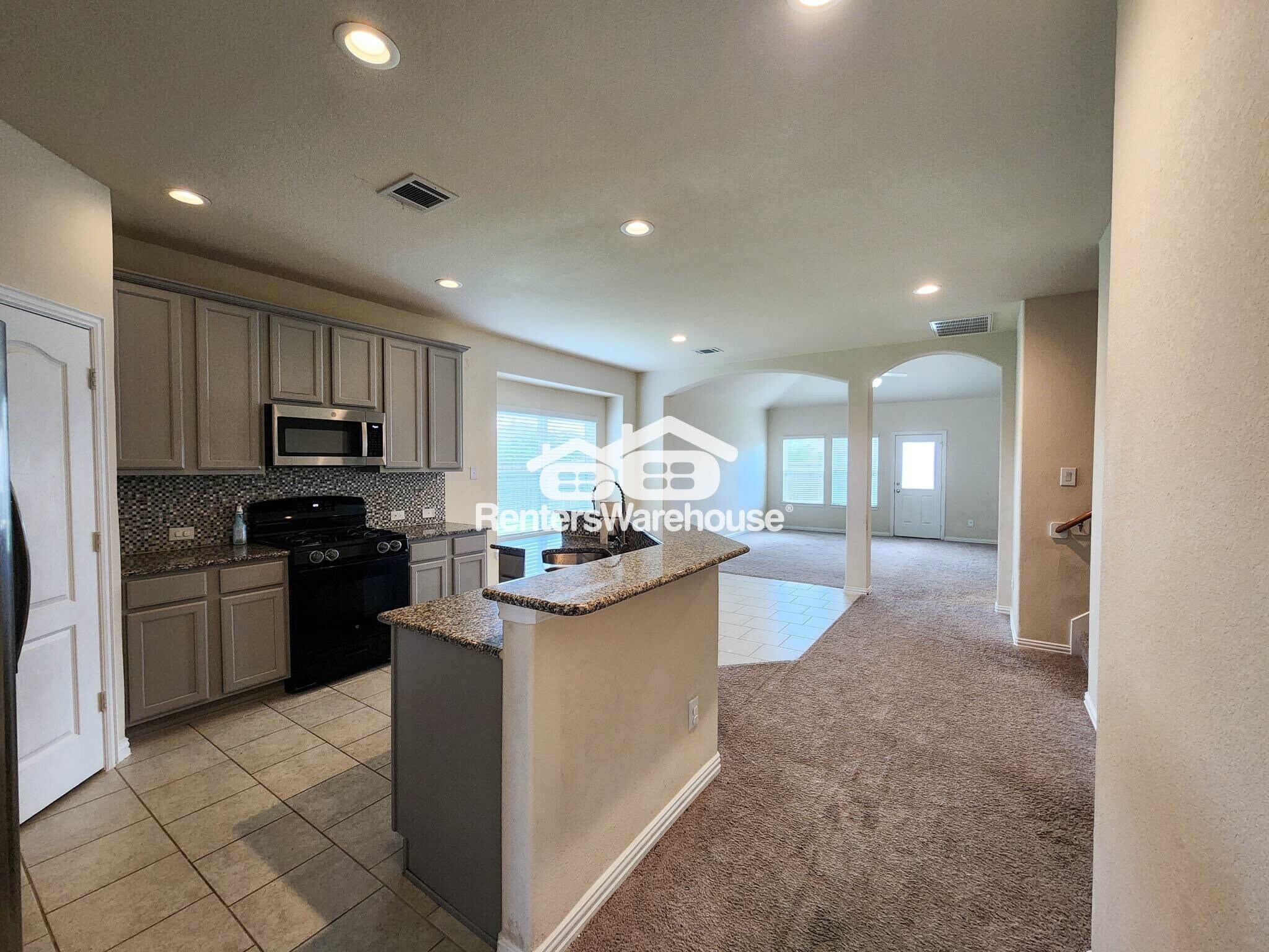 Building Photo - 2119 Del Mar Dr
