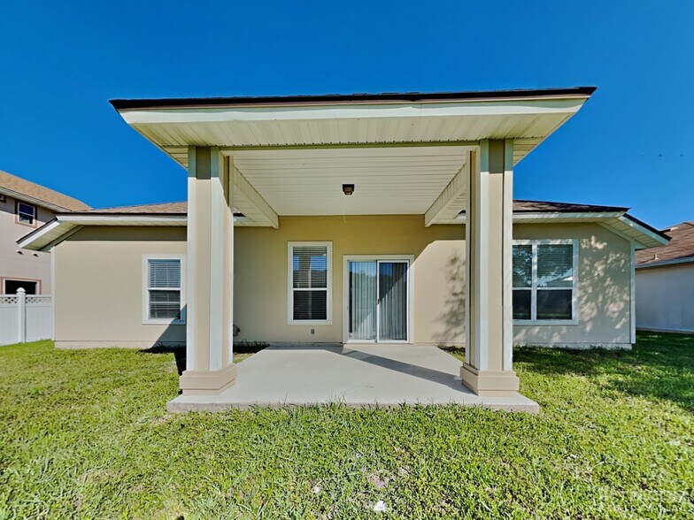 Building Photo - 1675 Hollow Glen Dr
