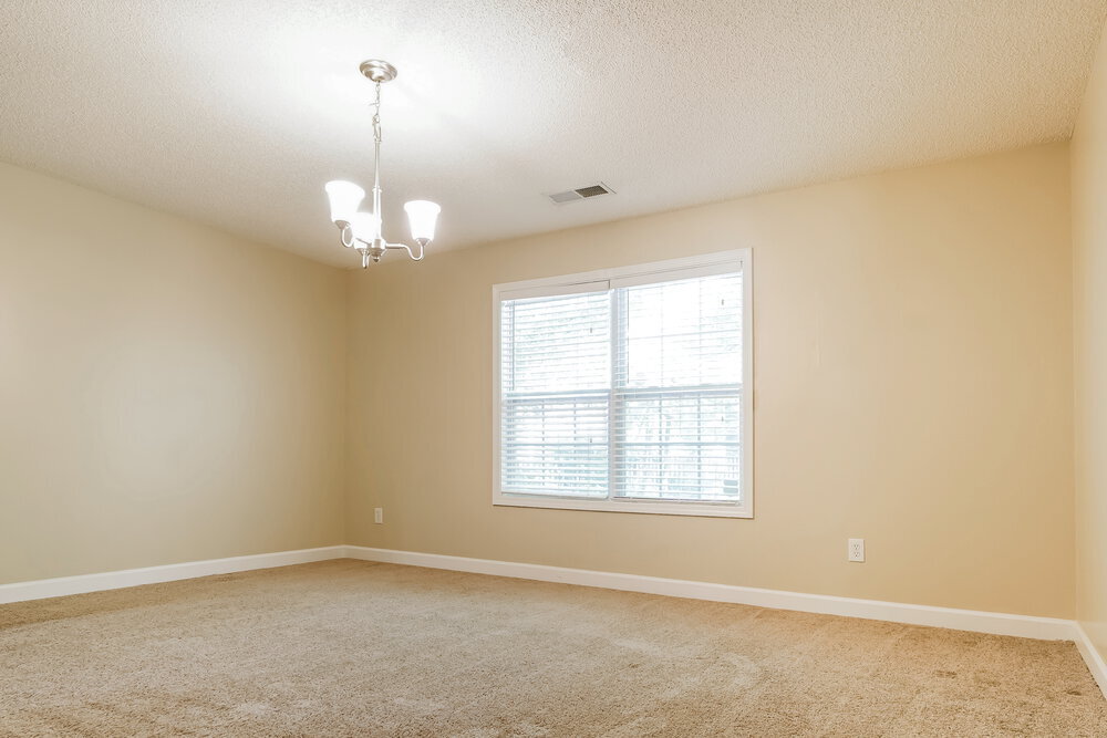 Building Photo - 5191 Memorial Ln SW