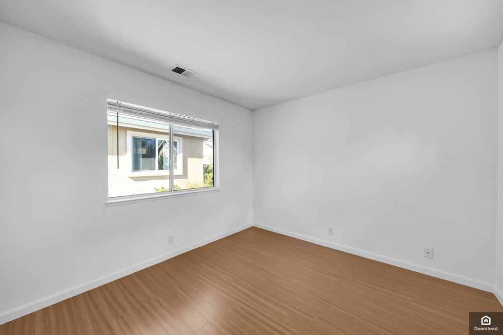 Building Photo - 1776 Wayne Cir