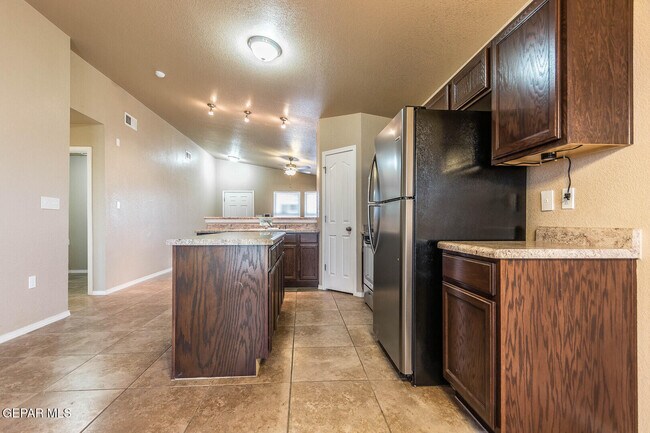 Building Photo - 10712 Blue Sage Cir