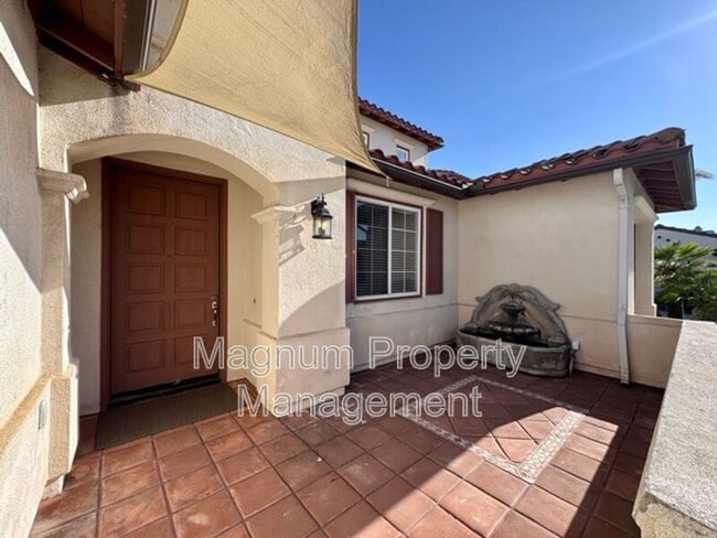 Building Photo - 45632 Corte Royal