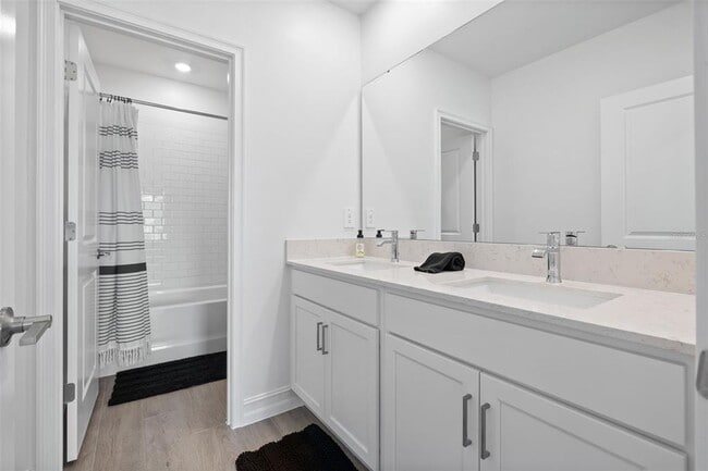 Building Photo - 18362 Serene Lk Lp
